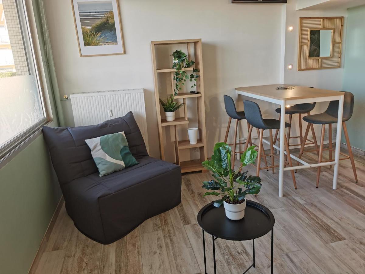 Le Pouget , Studio, Rez De Chaussee, Front De Mer Wifi Le Touquet Bagian luar foto